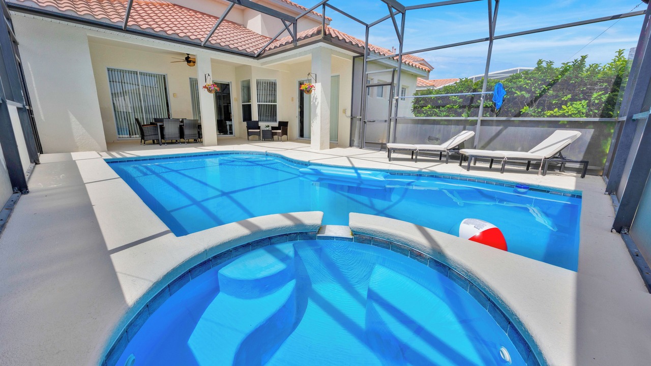 Photo of Outdoor in Lake Davenport Estates