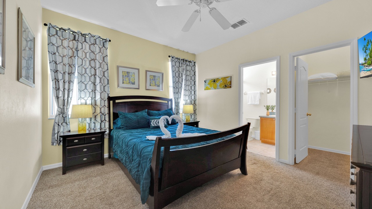 Photo of Bedroom in Lake Davenport Estates