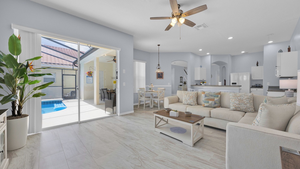 Photo of Livingroom in Lake Davenport Estates
