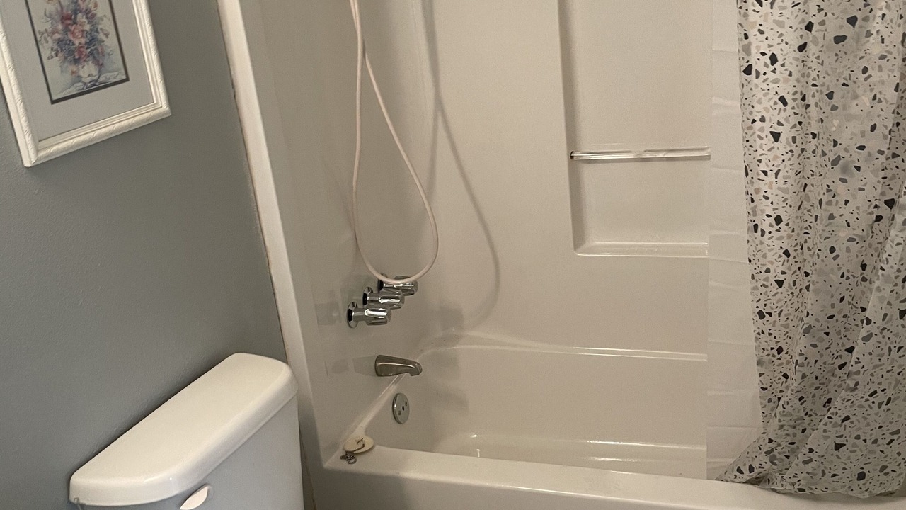 Photo of Bathroom in Pledger