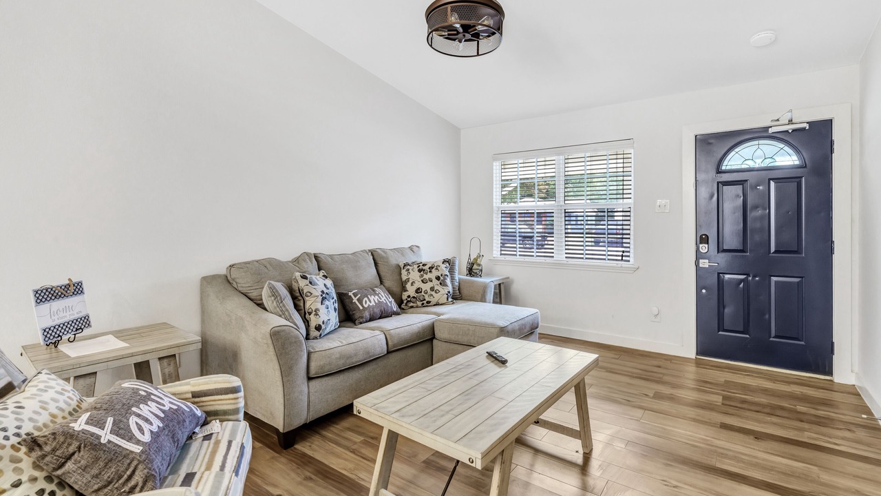Photo of Livingroom in Plano