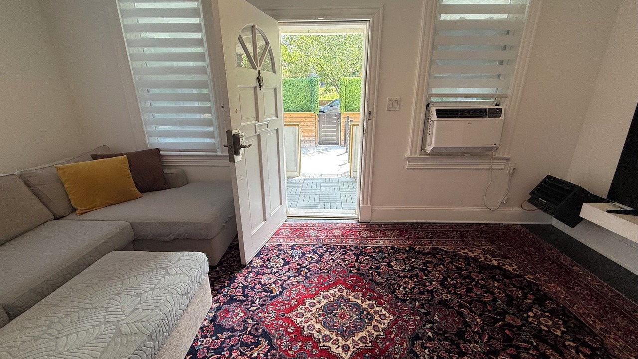 Photo of Livingroom in Fairlawn