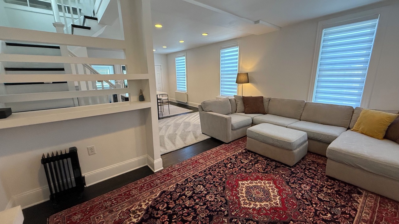 Photo of Livingroom in Fairlawn