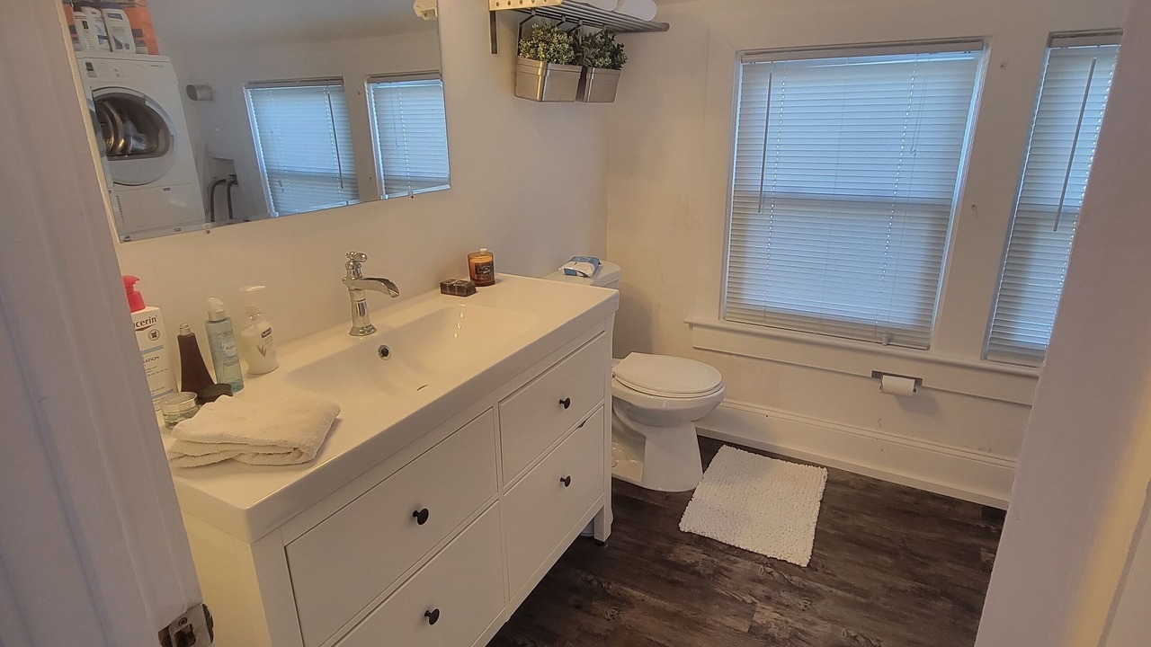 Photo of Bathroom in Fairlawn
