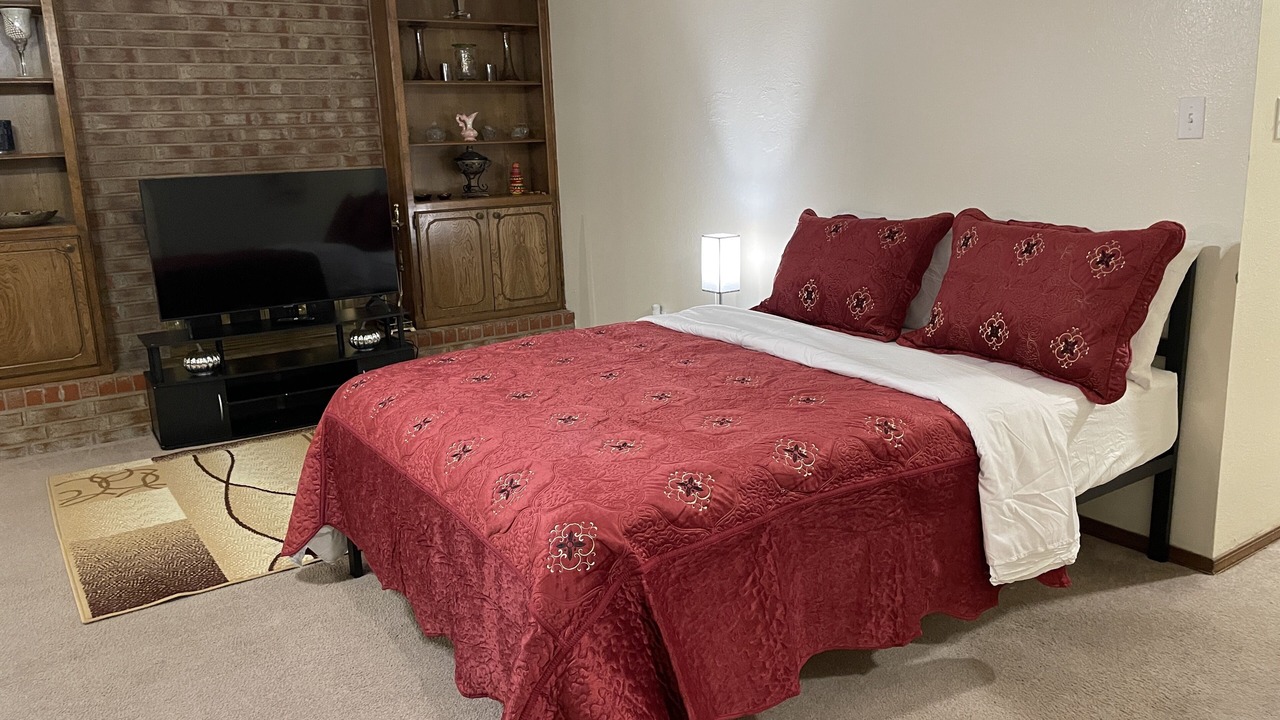 Photo of Bedroom in Lawton