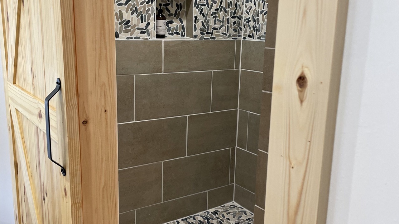 Photo of Bathroom in La Grande