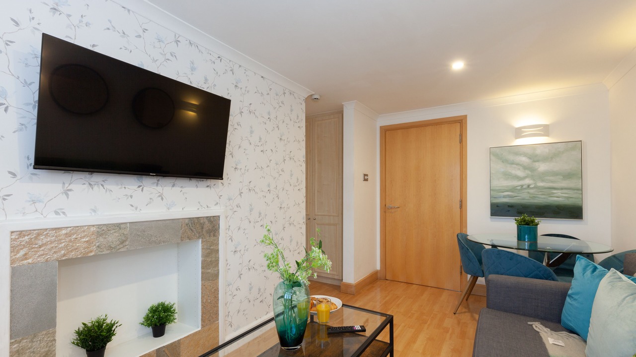 Photo of Livingroom in Oxford City Centre