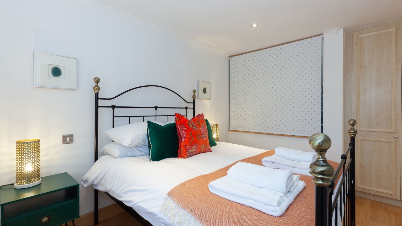 Photo of Bedroom in Oxford City Centre