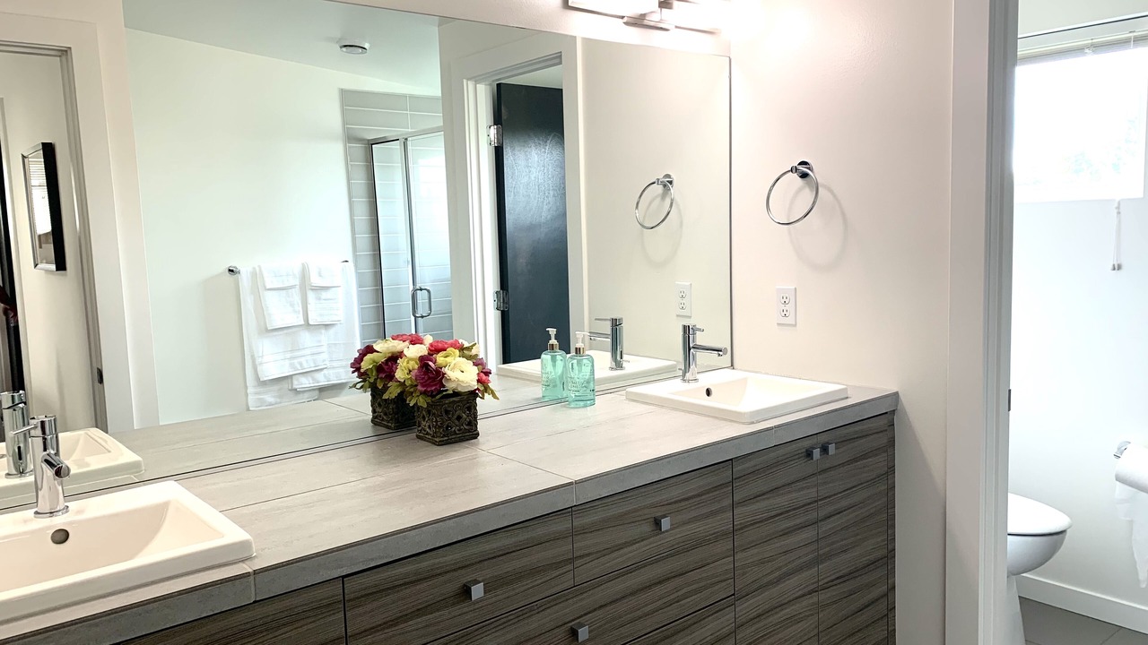 Photo of Bathroom in University District