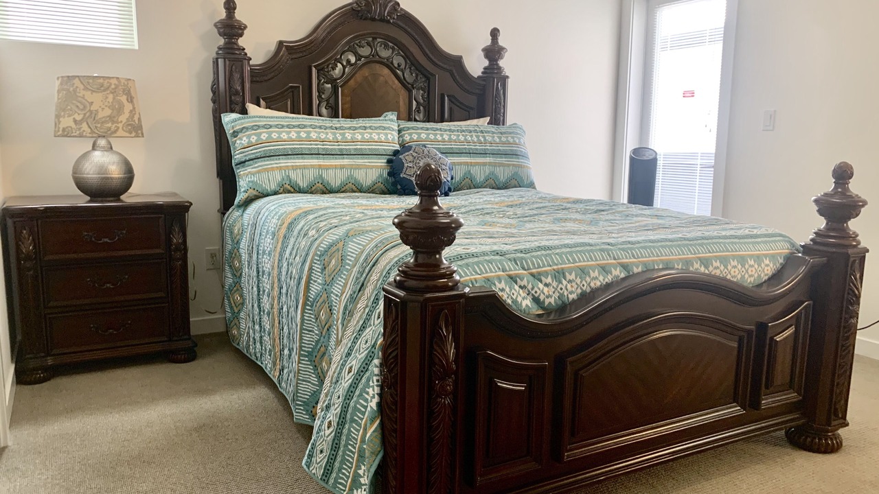 Photo of Bedroom in University District