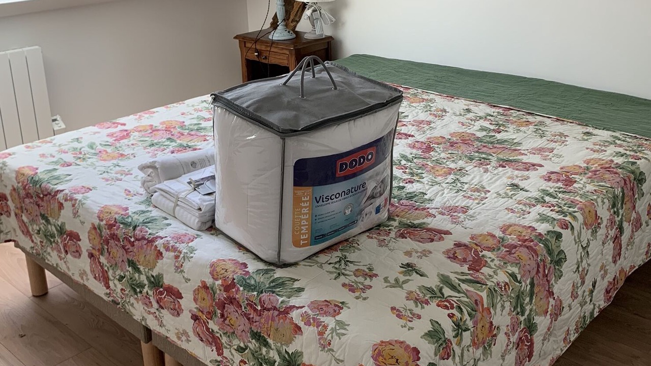 Photo of Bedroom in Becon-les-Granits