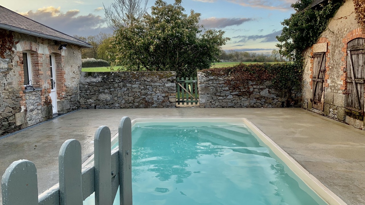 Photo of Outdoor in Becon-les-Granits