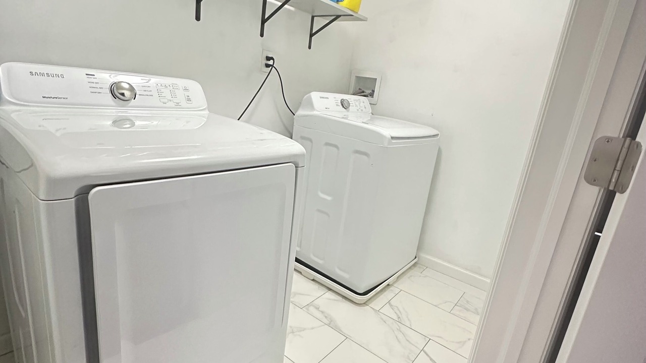 Photo of Bedroom in Elizabeth