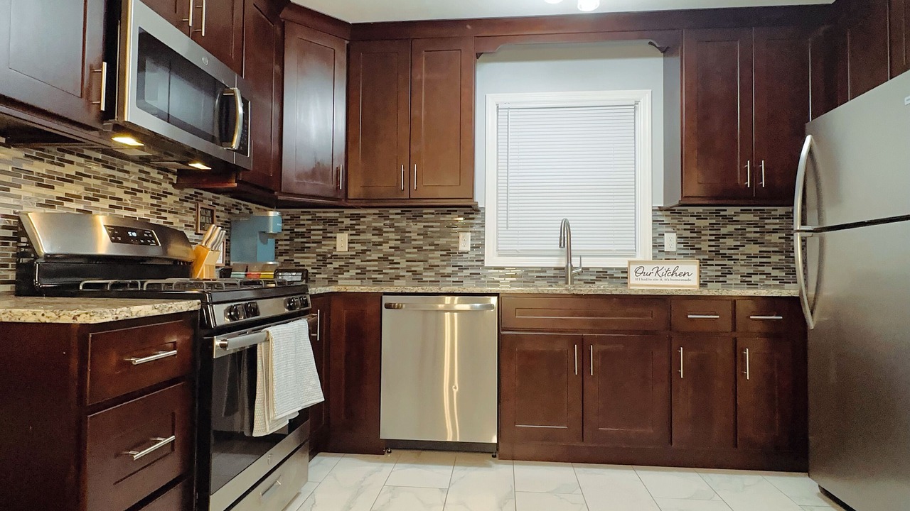 Photo of Others in Elizabeth