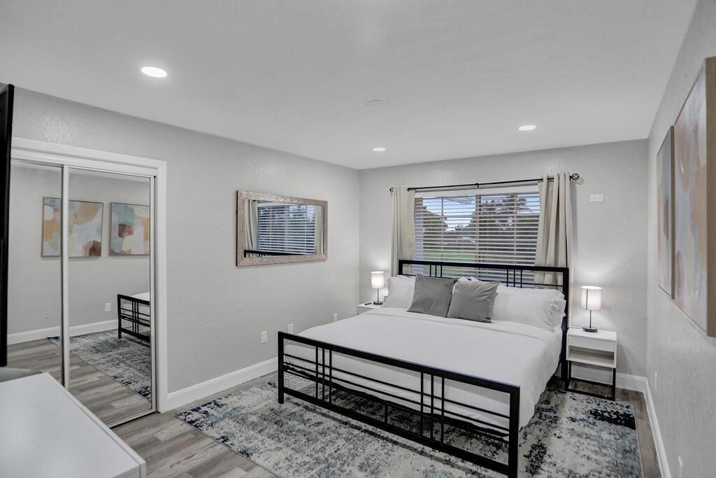 Photo of Bedroom in Deerfield Beach