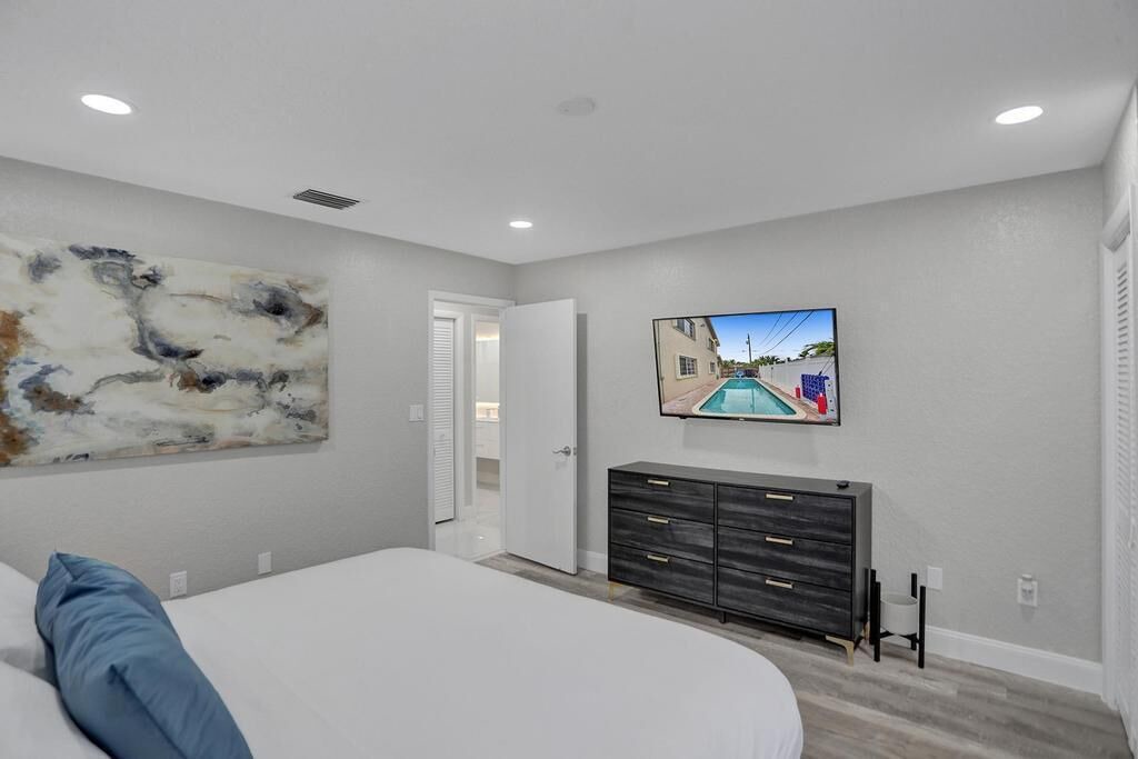 Photo of Bedroom in Deerfield Beach