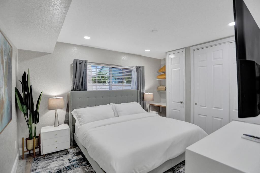 Photo of Bedroom in Deerfield Beach