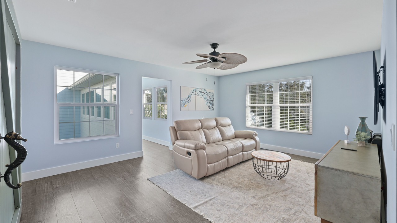 Photo of Livingroom in Butler Beach