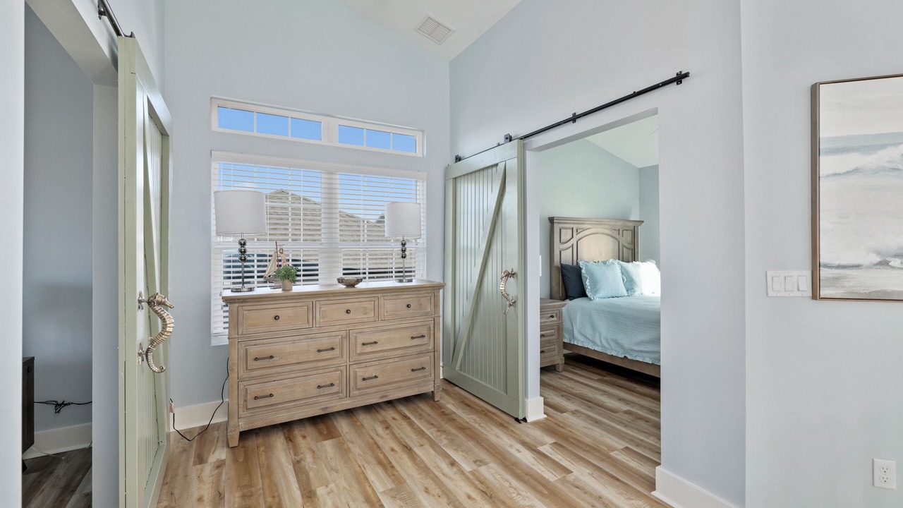 Photo of Bedroom in Butler Beach