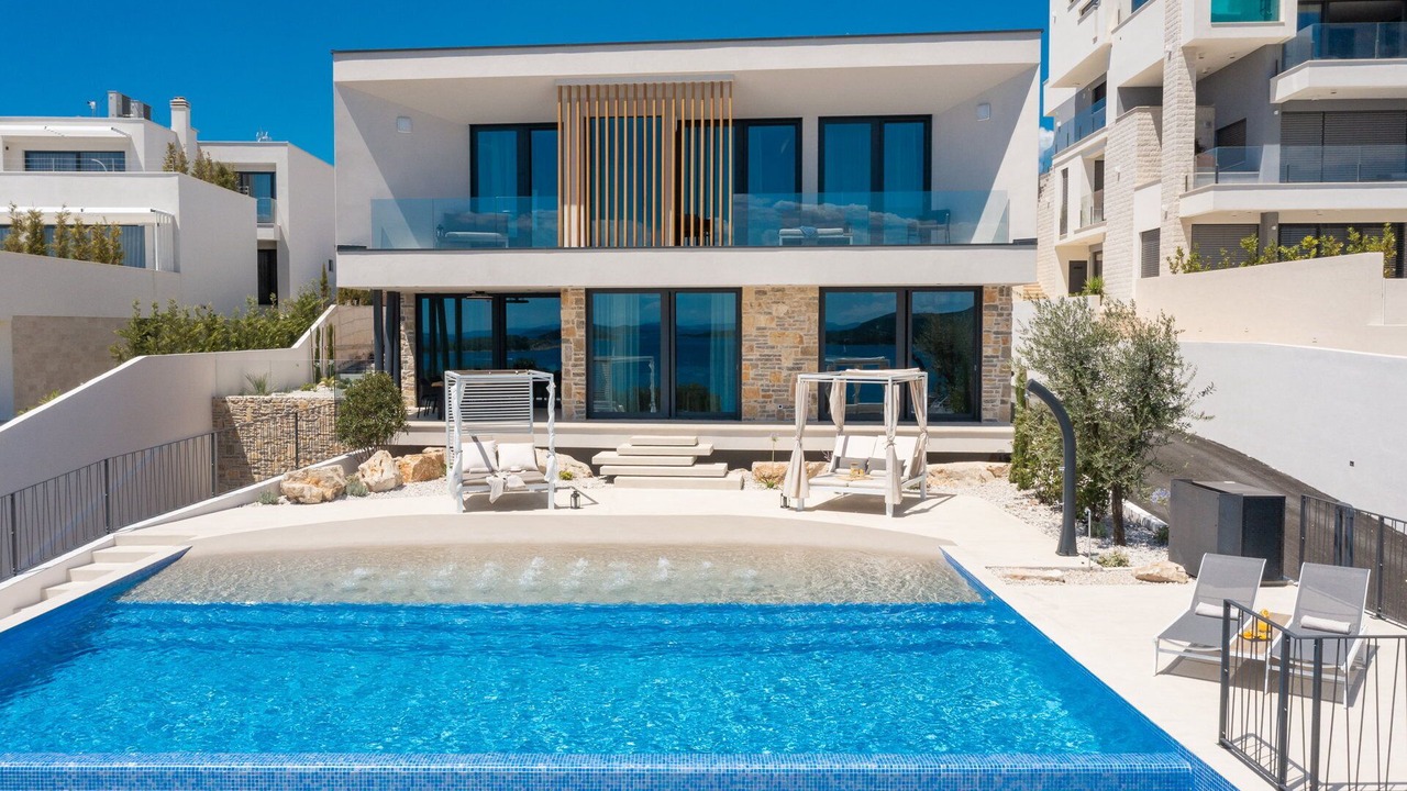 Photo of Outdoor in Jezera