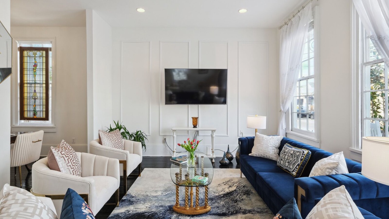 Photo of Livingroom in West Riverside