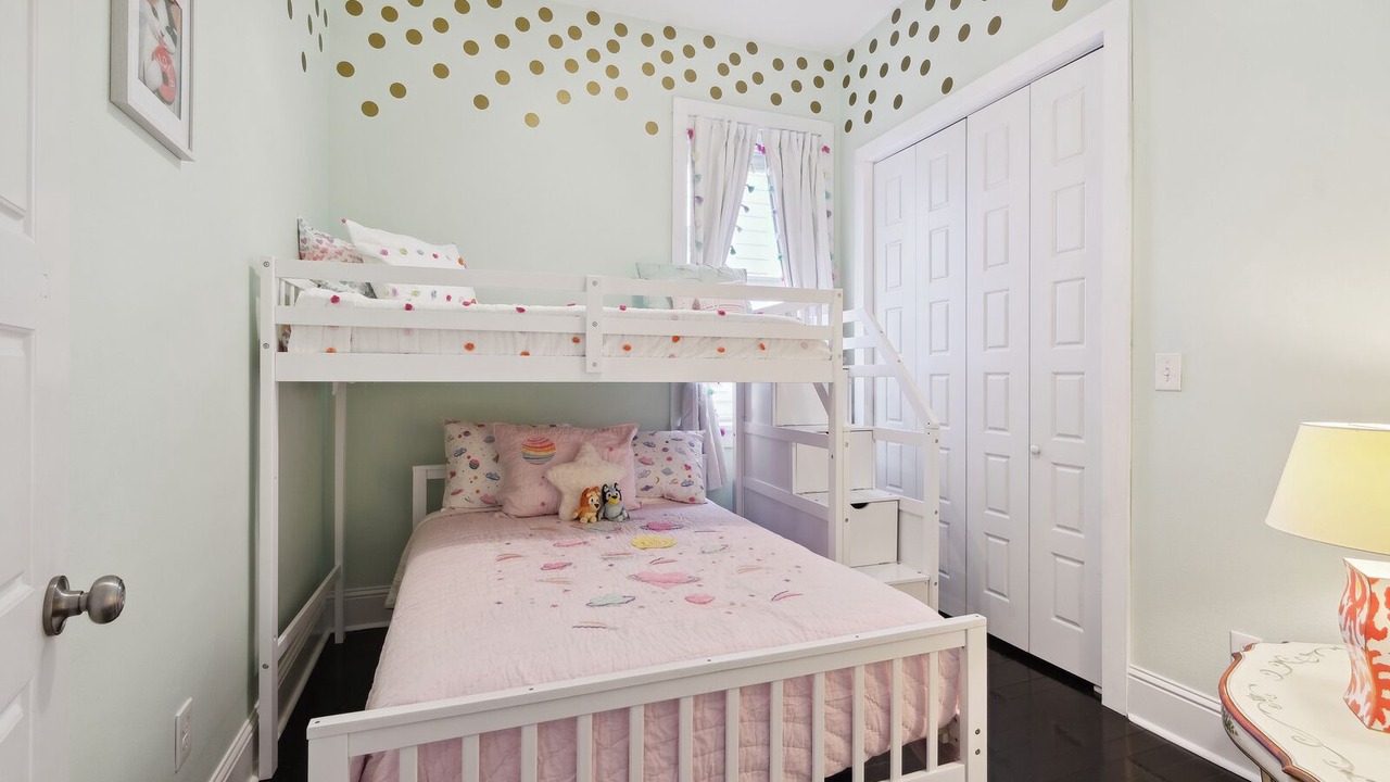 Photo of Bedroom in West Riverside