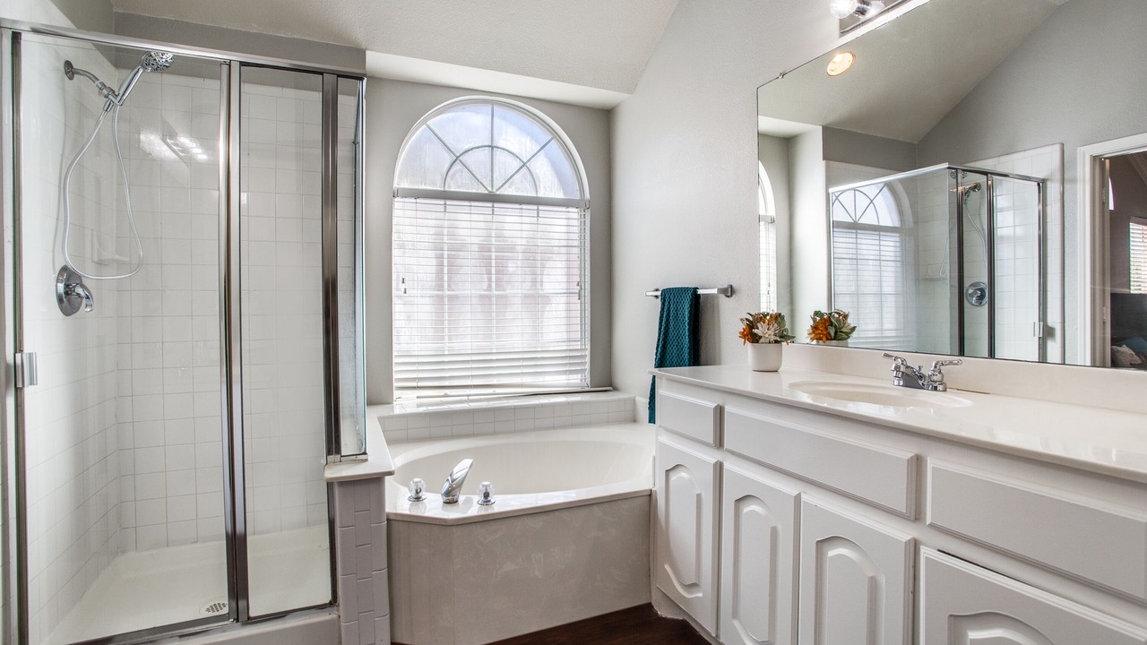 Photo of Bathroom in DeSoto