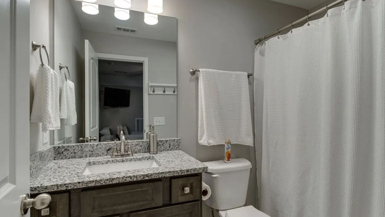 Photo of Bedroom in Tullahoma