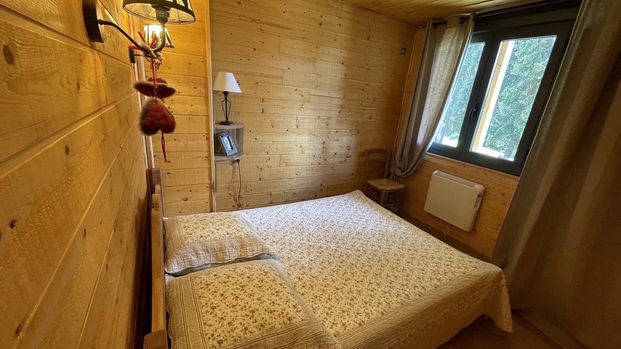 Photo of Bedroom in Pyrenees 2000