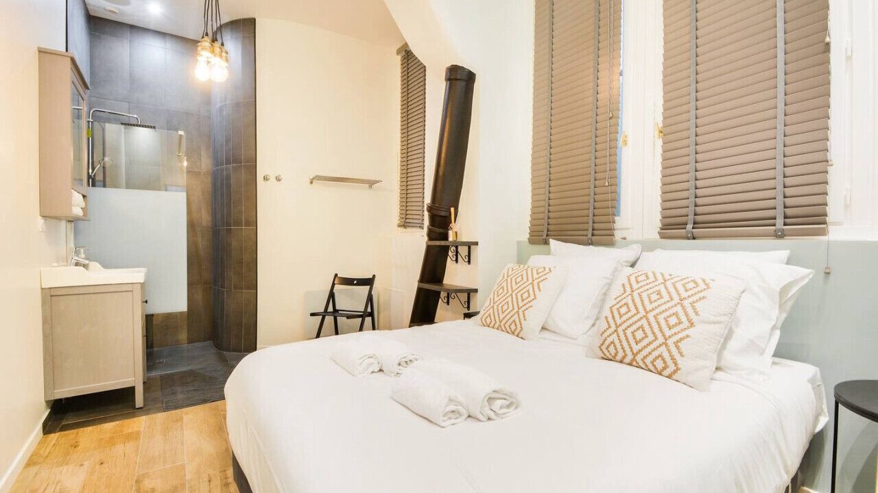 Photo of Bedroom in Quartier du Faubourg-Montmartre