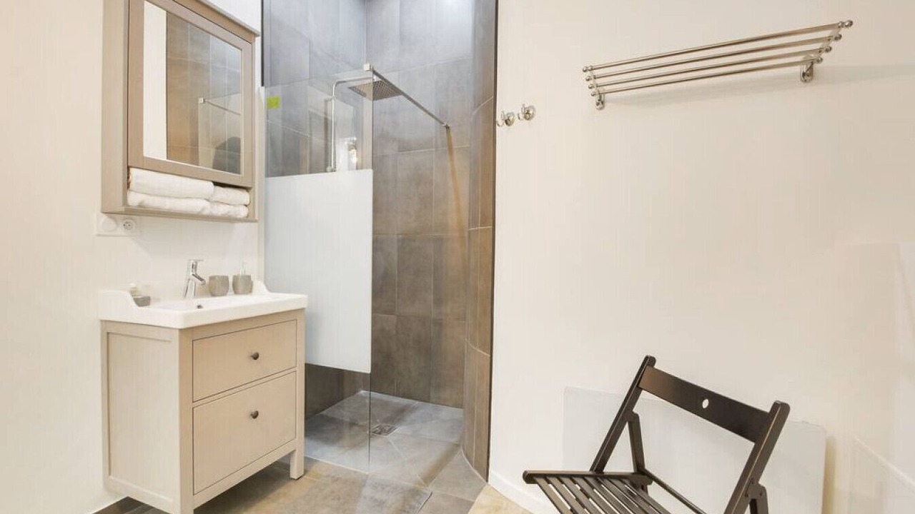 Photo of Bathroom in Quartier du Faubourg-Montmartre