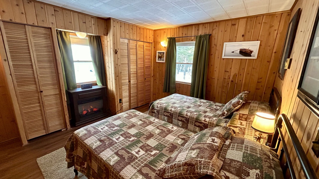Photo of Bedroom in Long Lake
