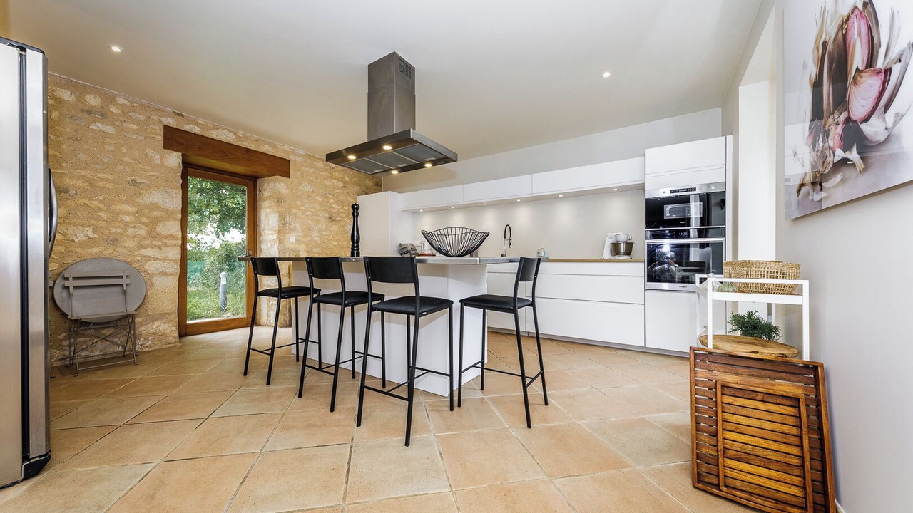 Photo of Others in Cales