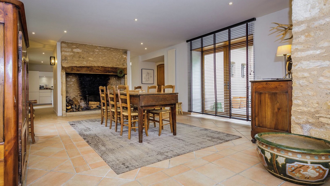 Photo of Others in Cales