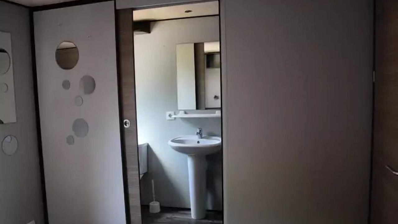 Photo of Bathroom in Casties-Labrande