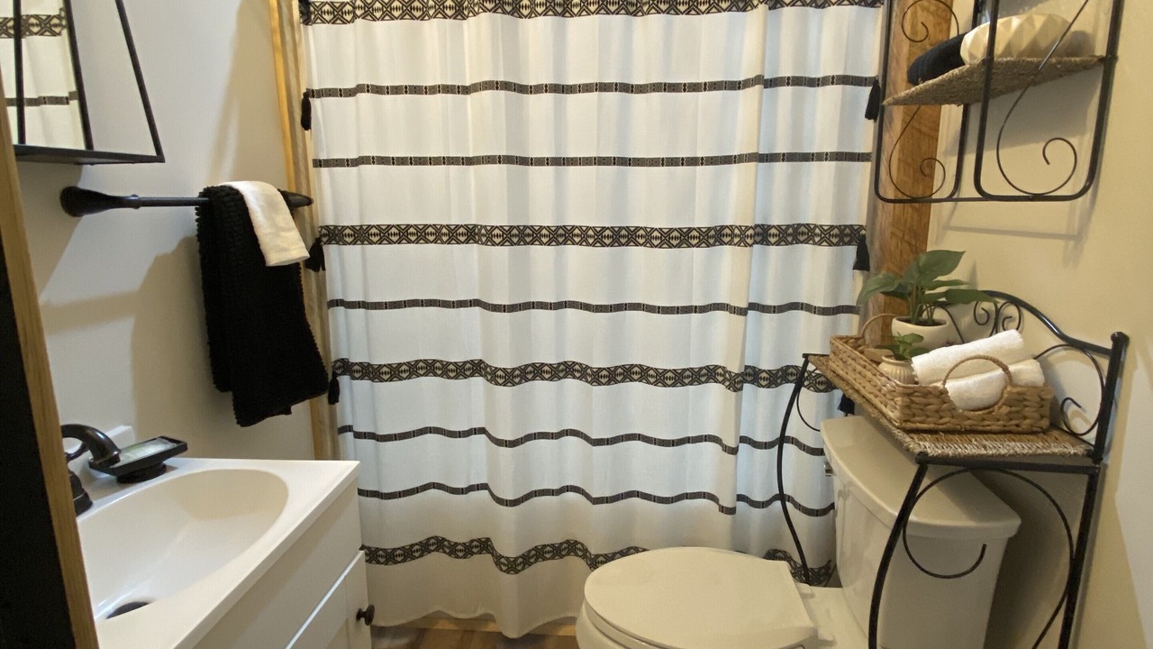 Photo of Bathroom in Ellijay