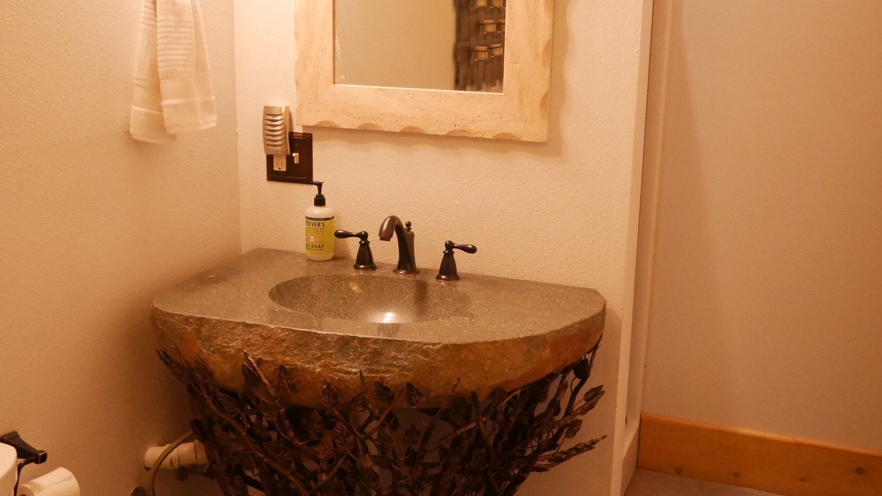 Photo of Bathroom in Flippin