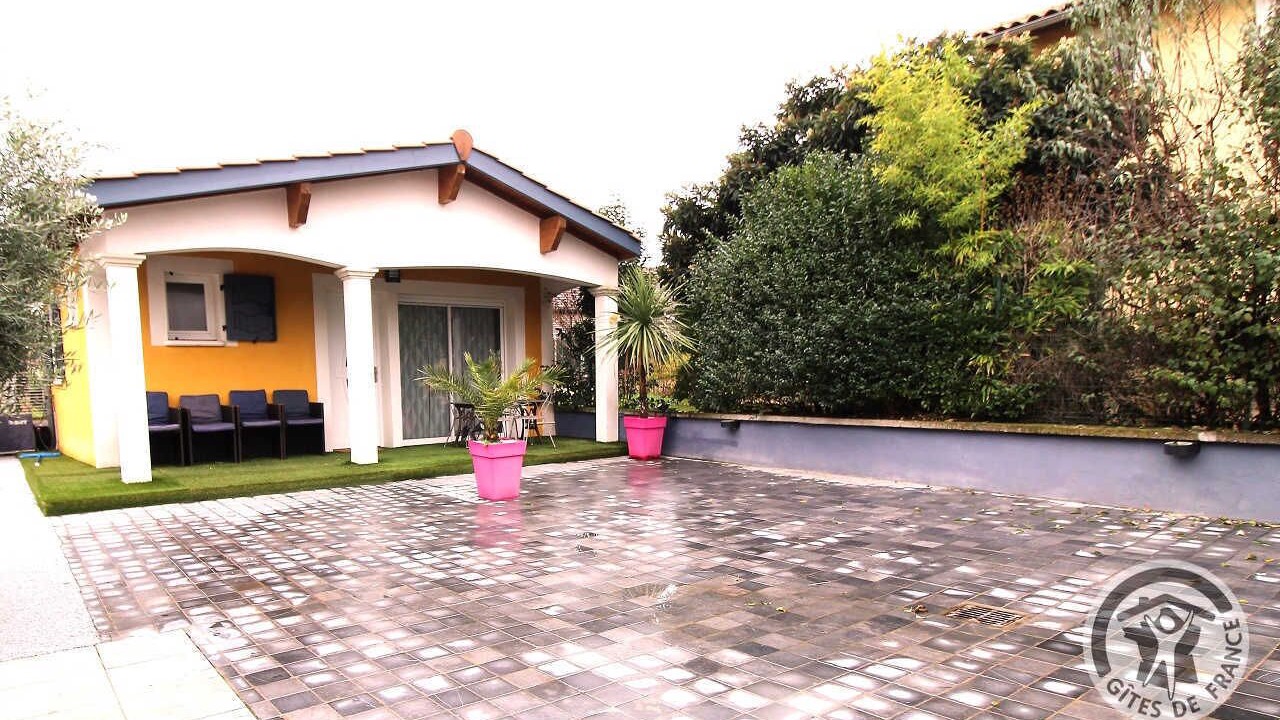 Photo of Patio Balcony in Communay