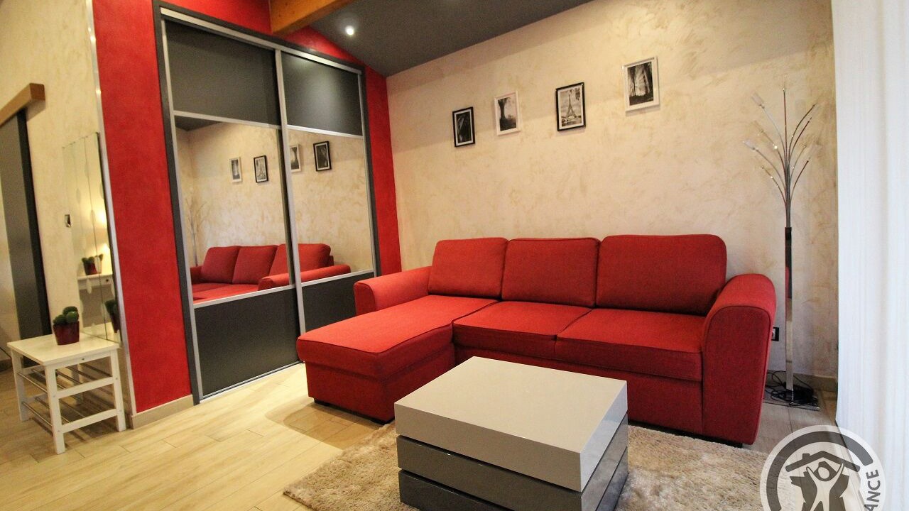 Photo of Others in Communay