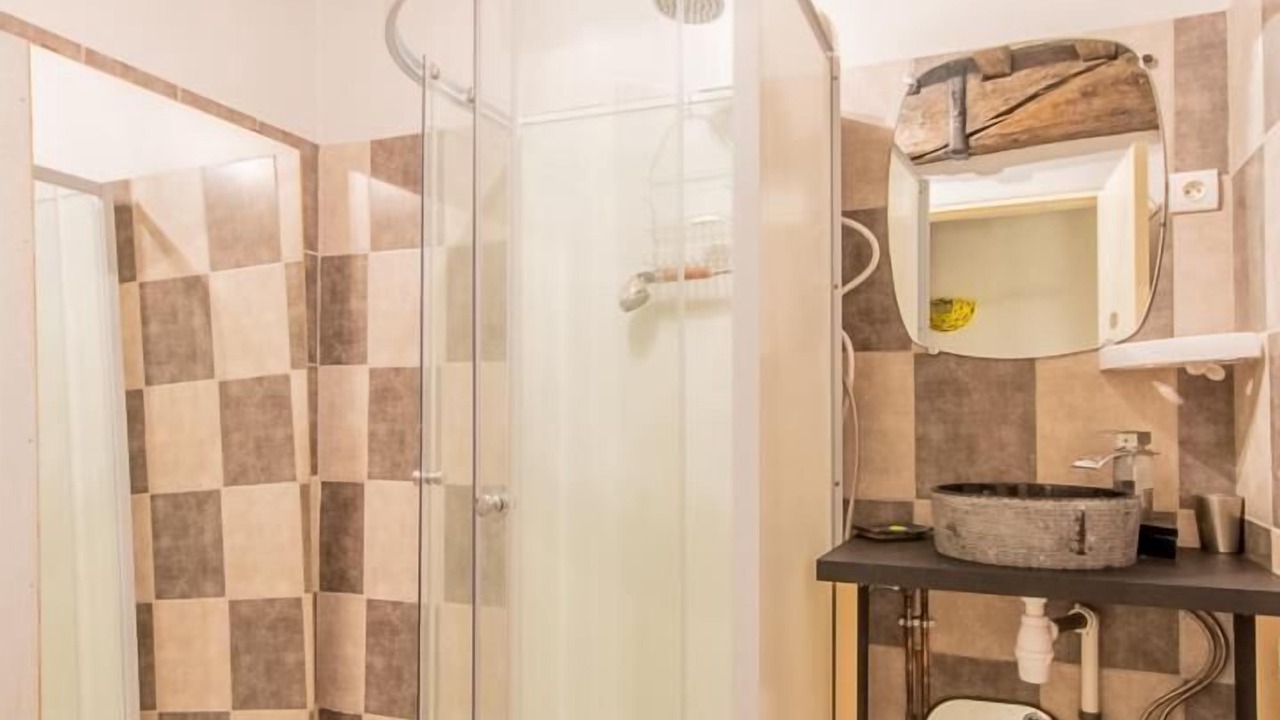 Photo of Bathroom in Autun