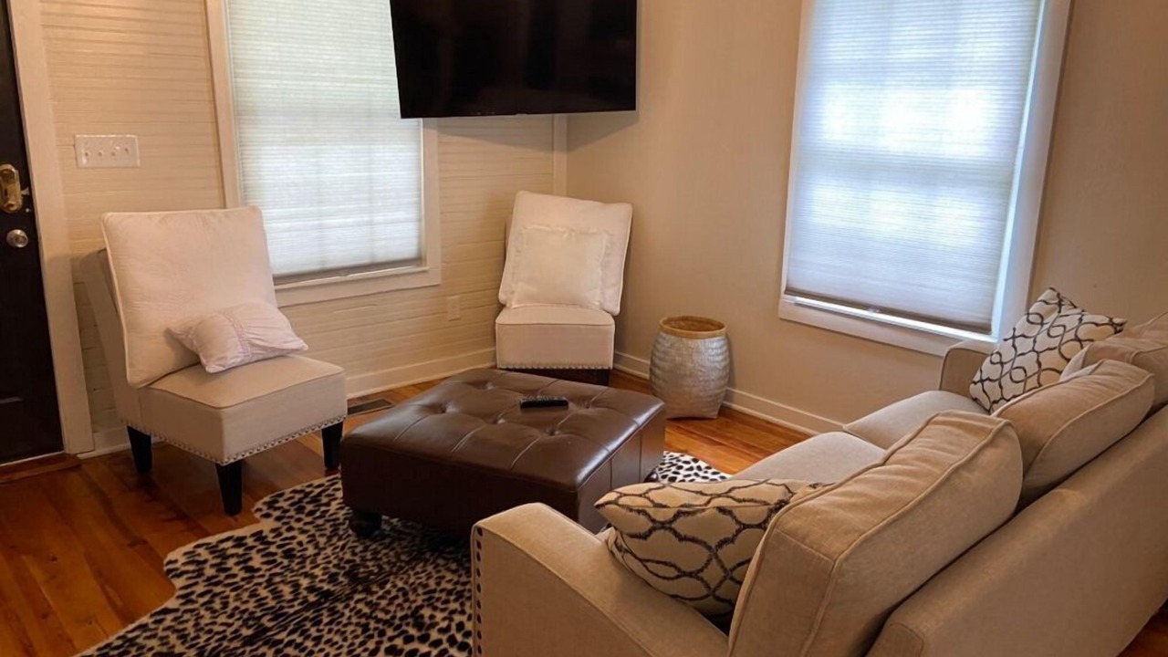 Photo of Livingroom in Clemson