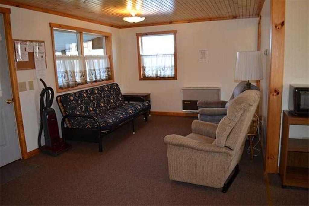 Photo of Livingroom in Brier Hill