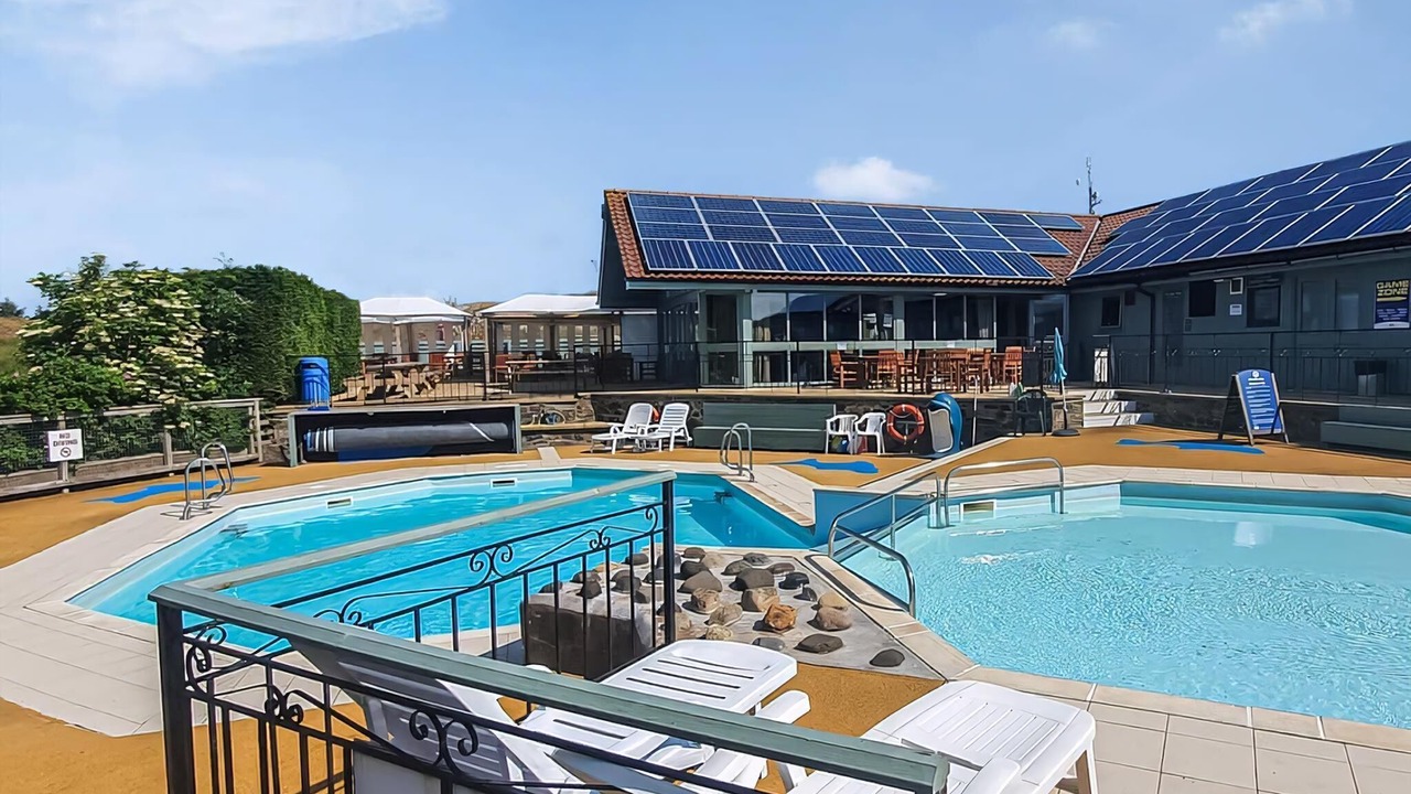 Photo of Others in Waren Mill