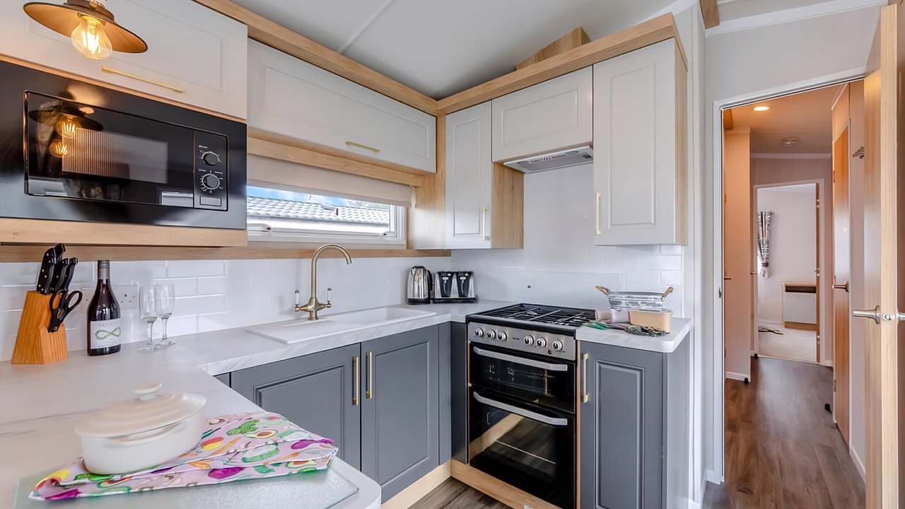 Photo of Others in Waren Mill