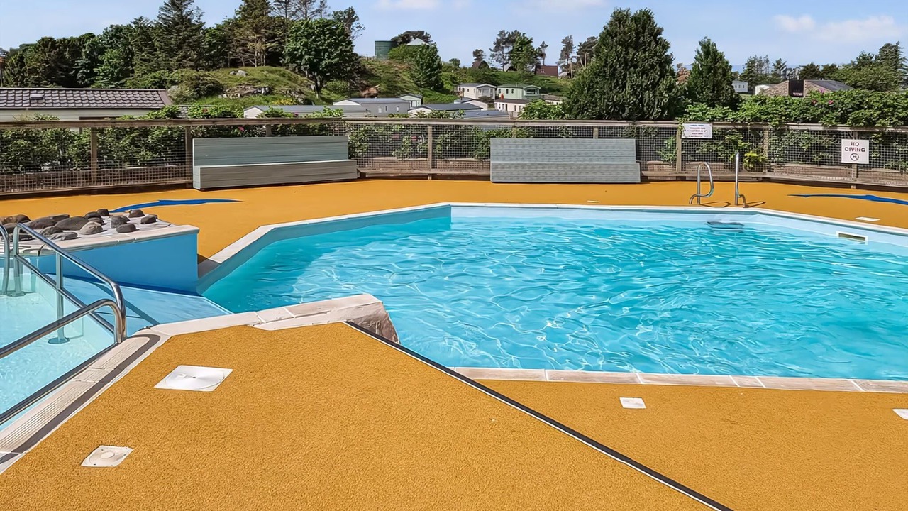 Photo of Others in Waren Mill