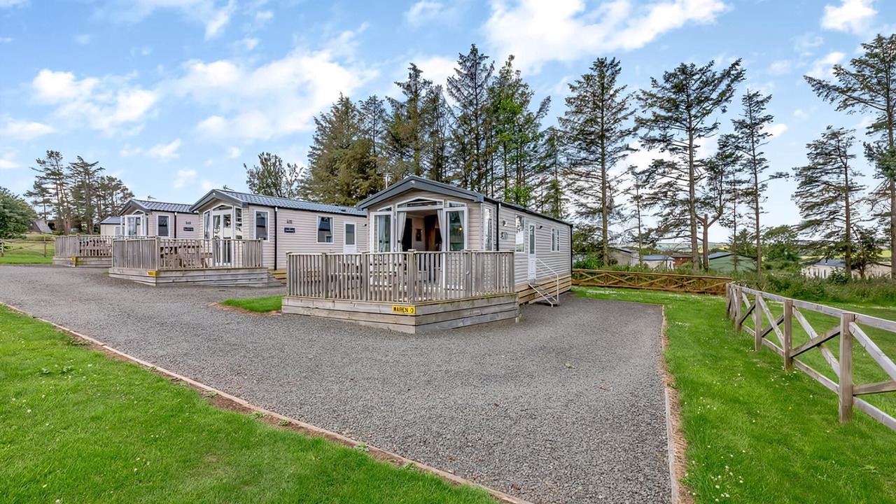 Photo of Others in Waren Mill