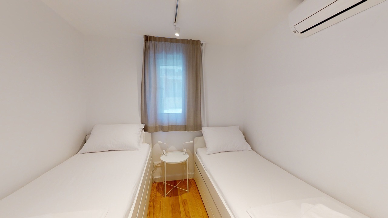 Photo of Bedroom in Komiza