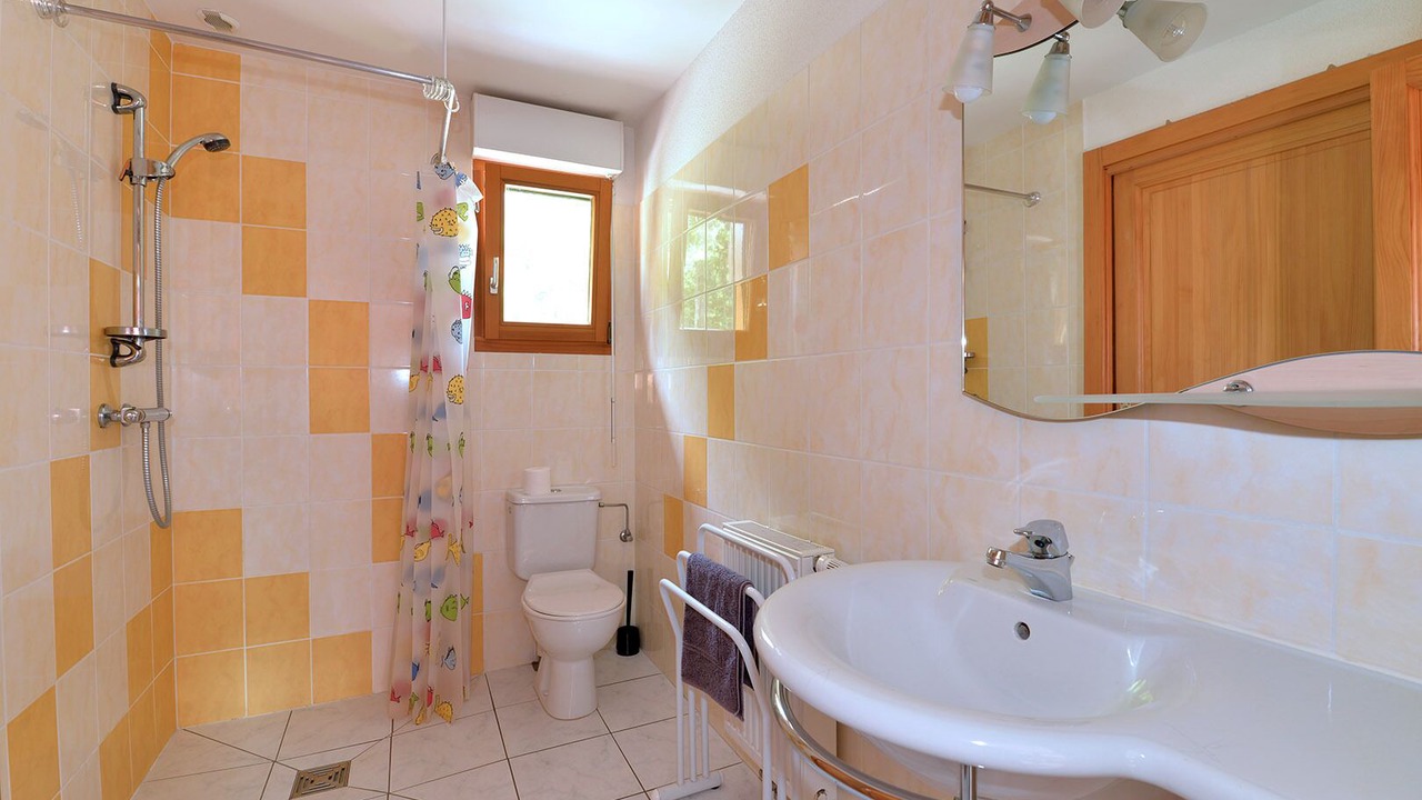 Photo of Bathroom in Saint-Amarin