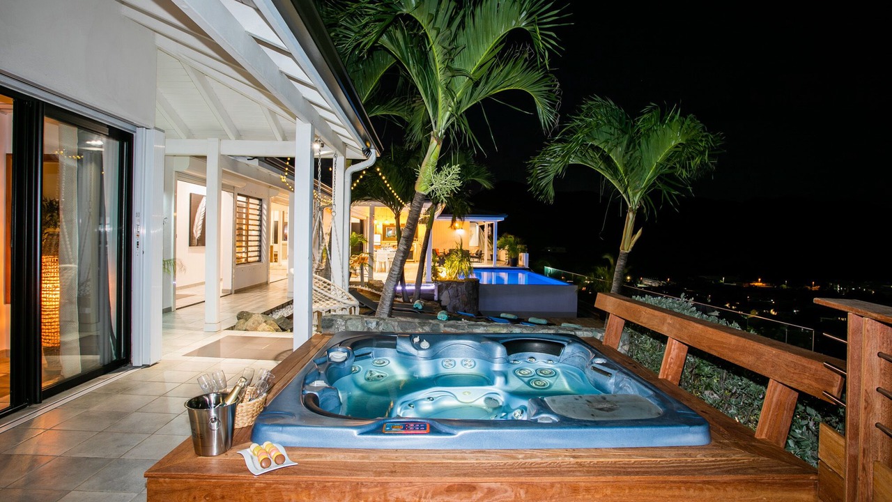 Photo of Patio Balcony in Orient Bay