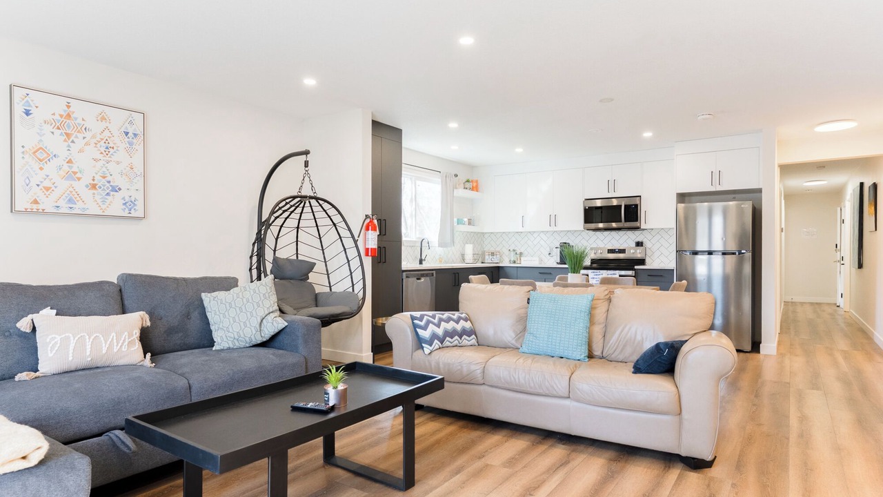 Photo of Livingroom in Crescent Heights